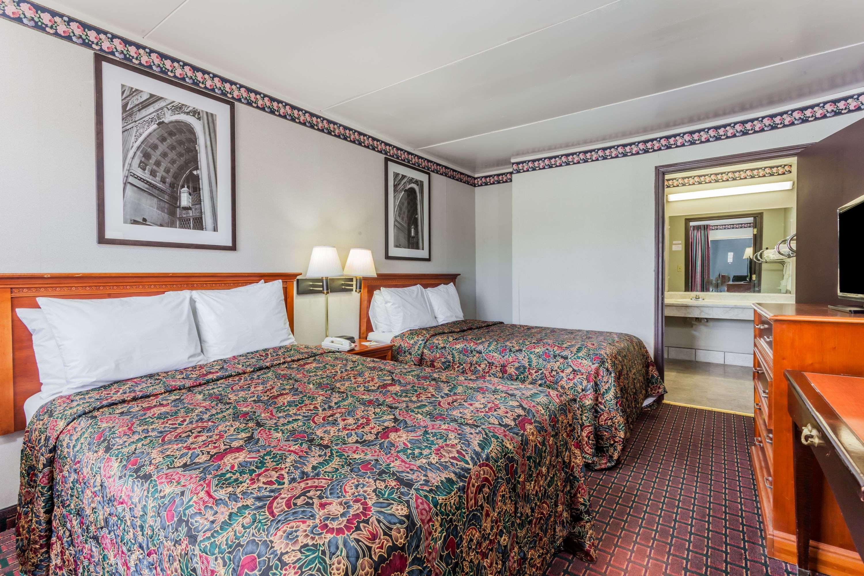Days Inn Seymour Dış mekan fotoğraf