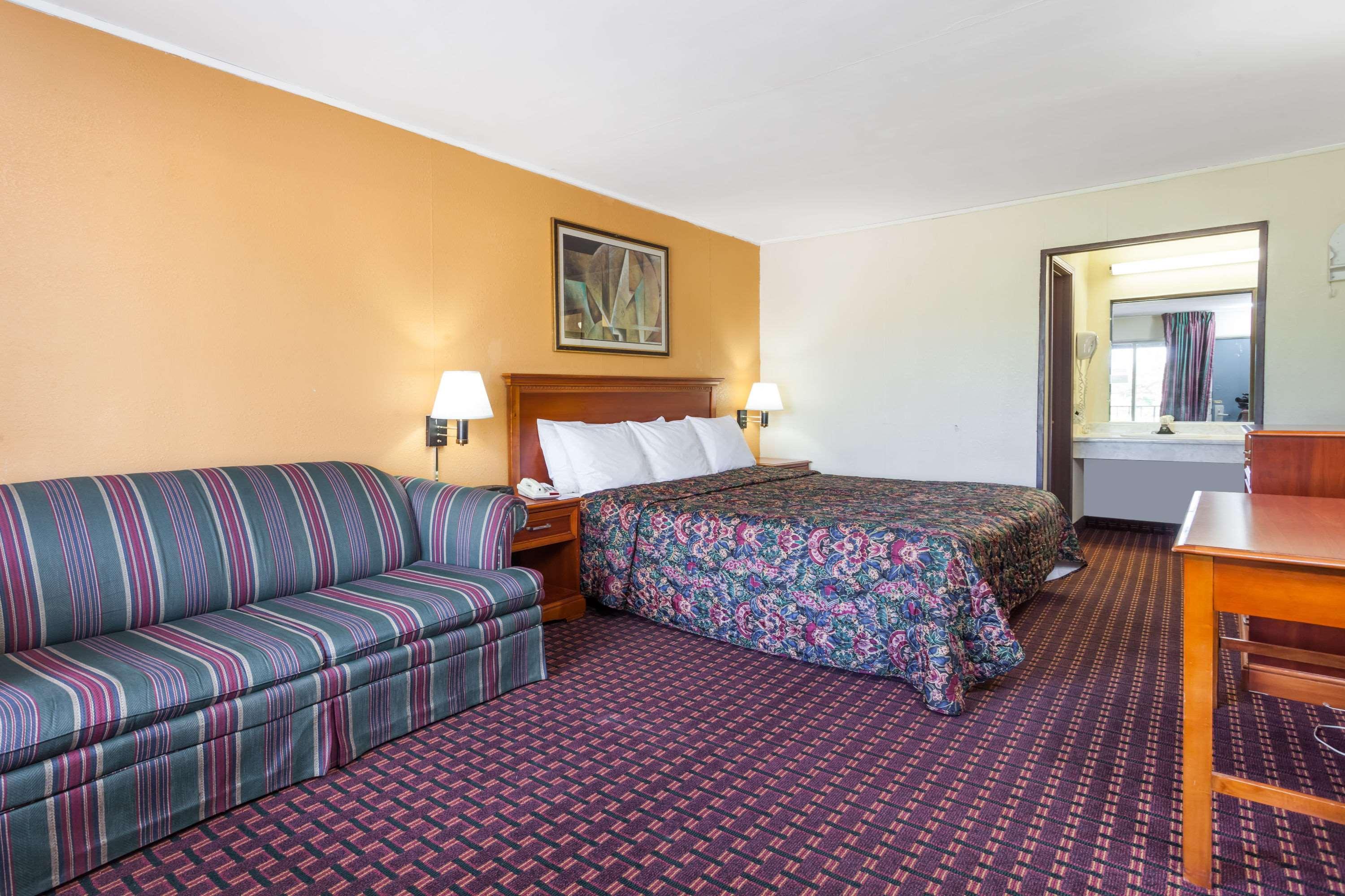 Days Inn Seymour Dış mekan fotoğraf