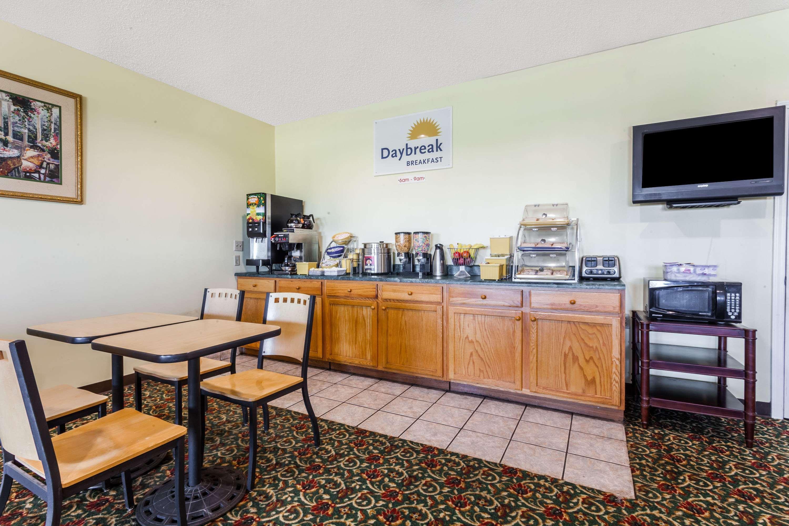 Days Inn Seymour Dış mekan fotoğraf