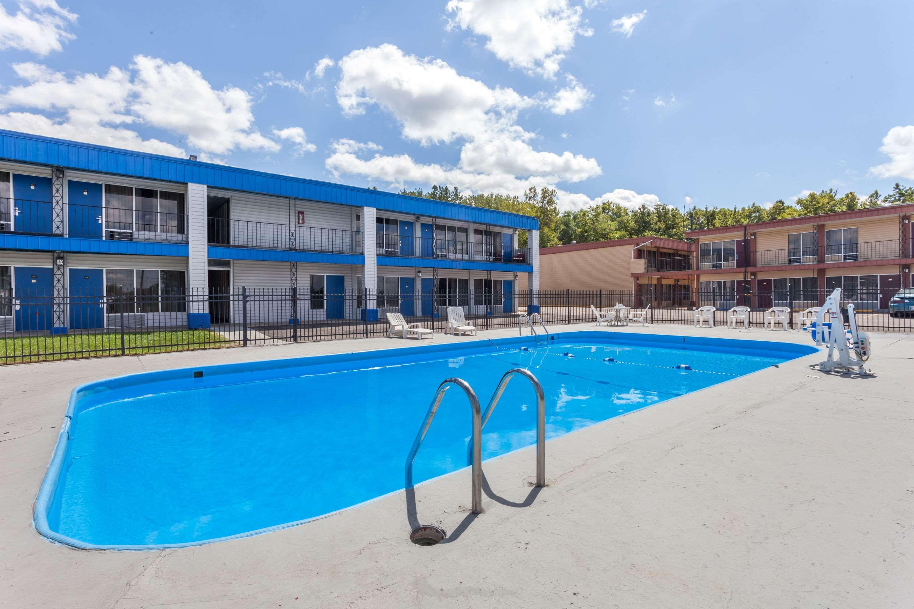 Days Inn Seymour Dış mekan fotoğraf